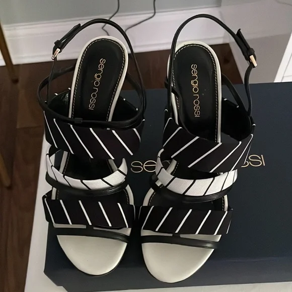 Sergio Rossi Sandal - Picture 2 of 5